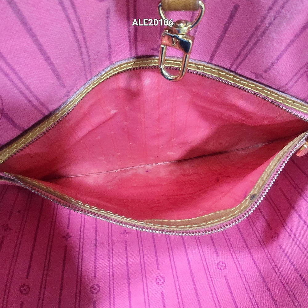 Louis Vuitton Monogram Rose Neverfull MM Tote Bag VI5008 - Picture 8 of 16